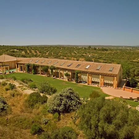 Casa Do Vale Da Lama Ecohotel&retreat Centre In A Farm *