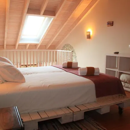 Casa Do Vale Da Lama Ecohotel&retreat Centre In A Farm
