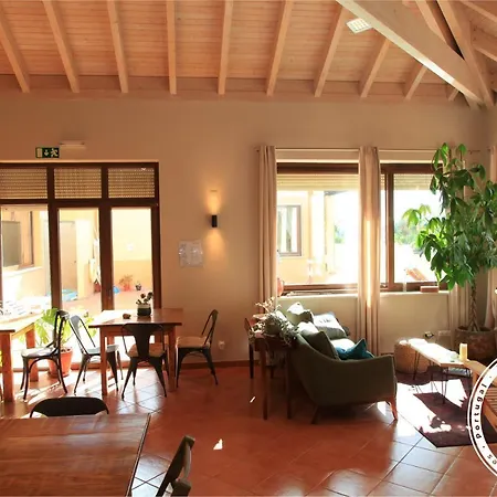 Casa Do Vale Da Lama Ecohotel&retreat Centre In A Farm Odiáxere