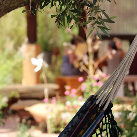 Casa Do Vale Da Lama Ecohotel & Retreat Centre In A Farm 팜스테이 Odiáxere