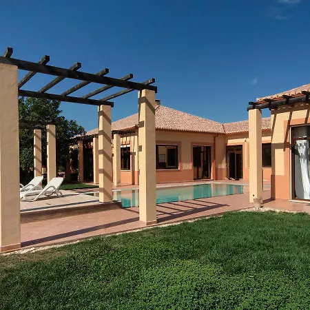 팜스테이 Casa Do Vale Da Lama Ecohotel & Retreat Centre In A Farm